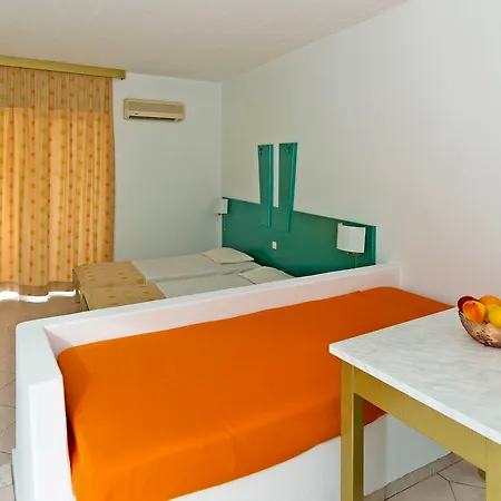 אתר נופש Trianta Apartmentos 2*